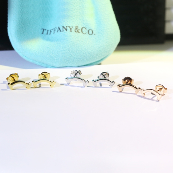 ティファニーアクセサリー正面デザイン